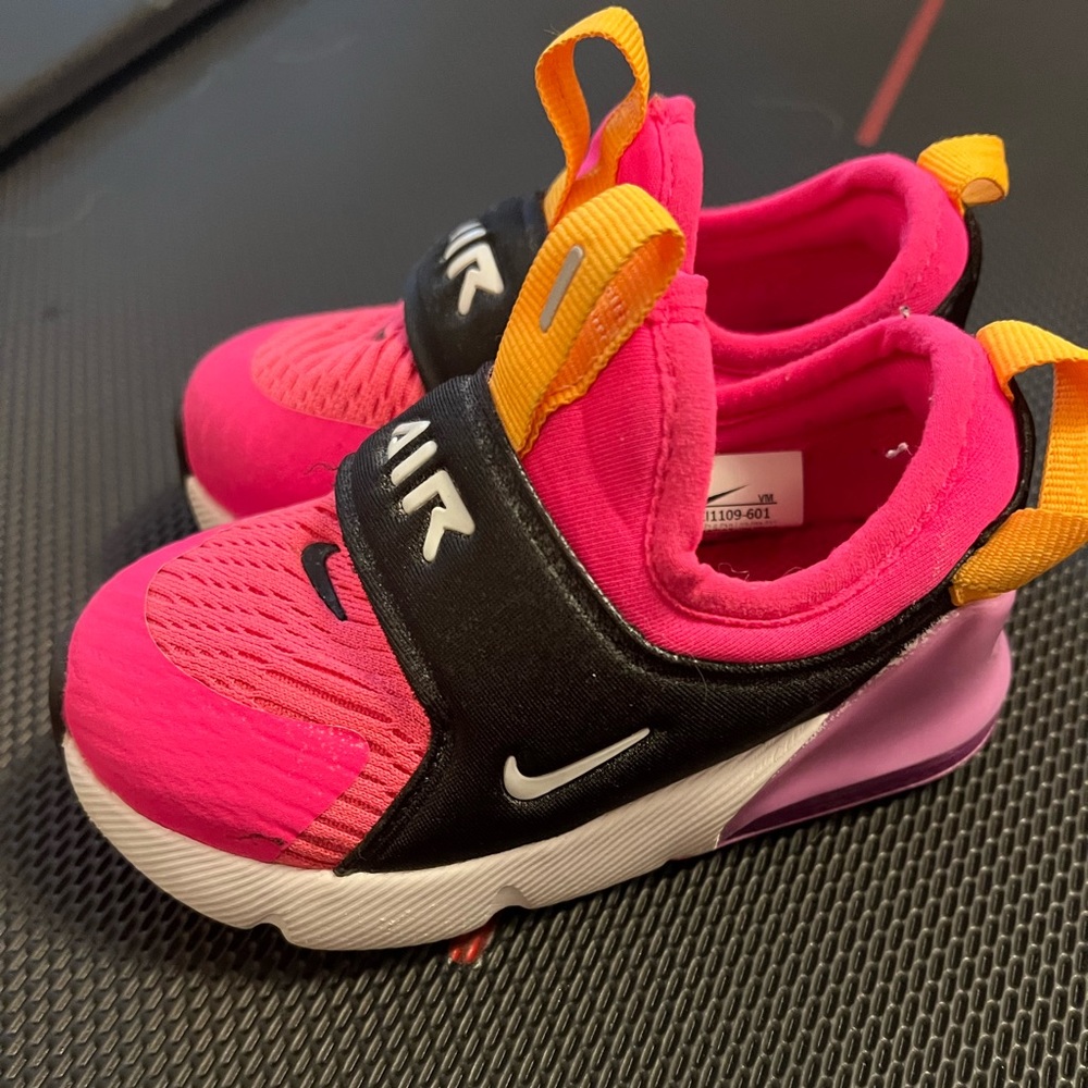Nike Air Max 270